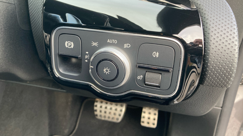 Mercedes-Benz CLA 180 AMG Line Premium 4dr Tip Auto Petrol Saloon